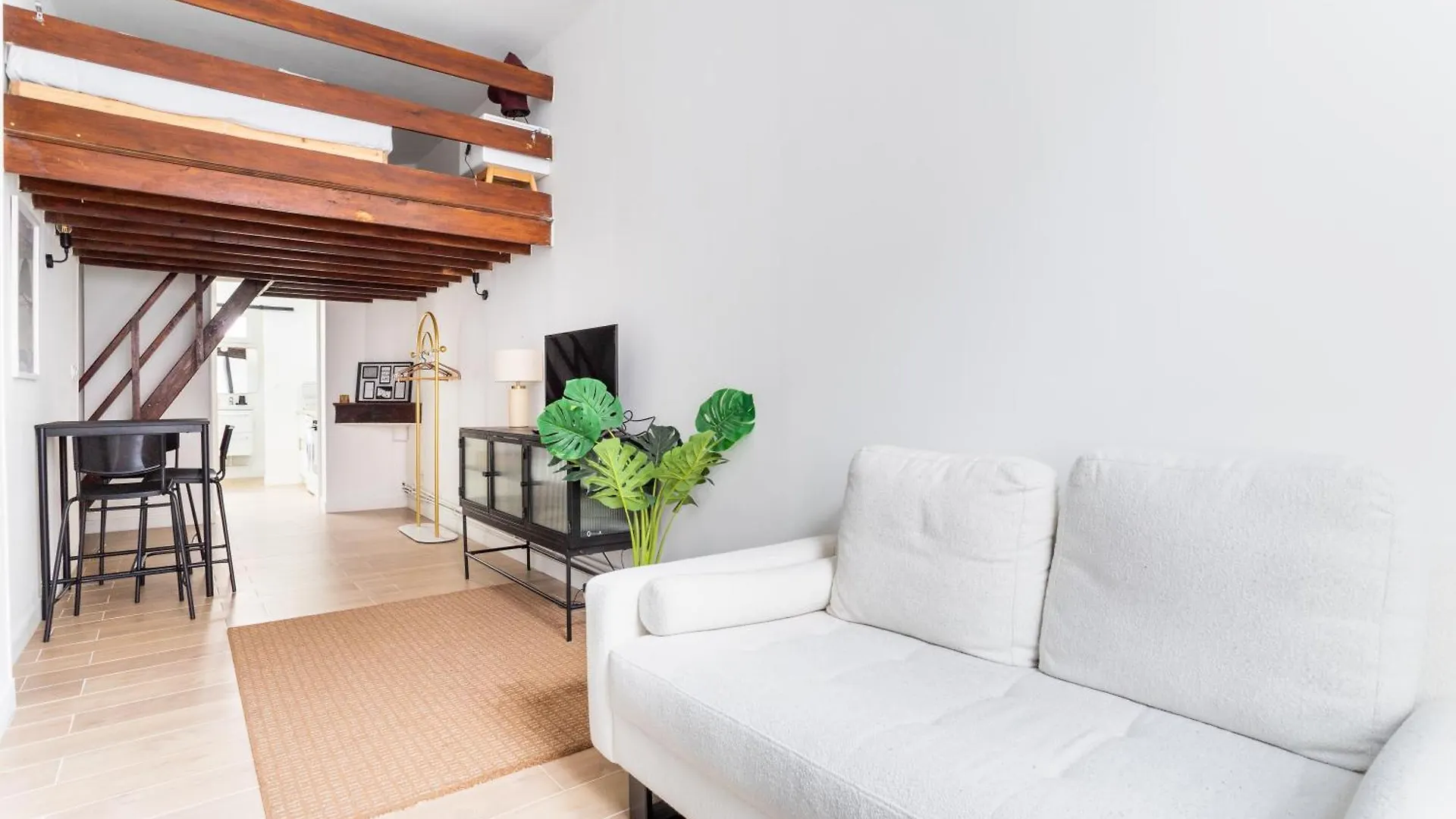 Bel Appartement Avec Exterieur Proche Du Metro - Lille location